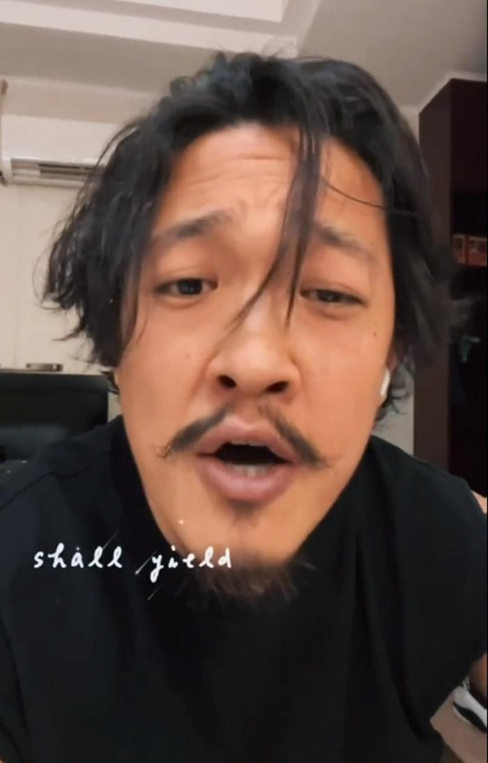 吕丽萍大儿子近况,吕丽萍儿子看亲爸张丰毅