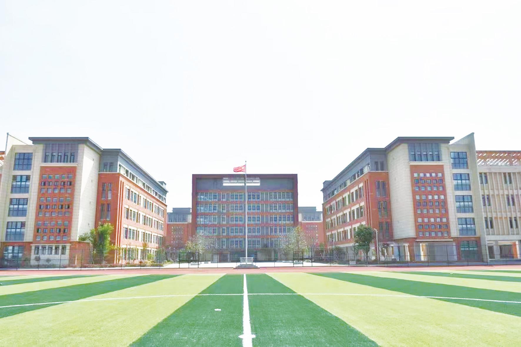 身临其中，方知其优；专业专注，桃李芬芳——南阳市二中：让每个孩子绽放自己的精彩｜南阳招生季名校实力榜