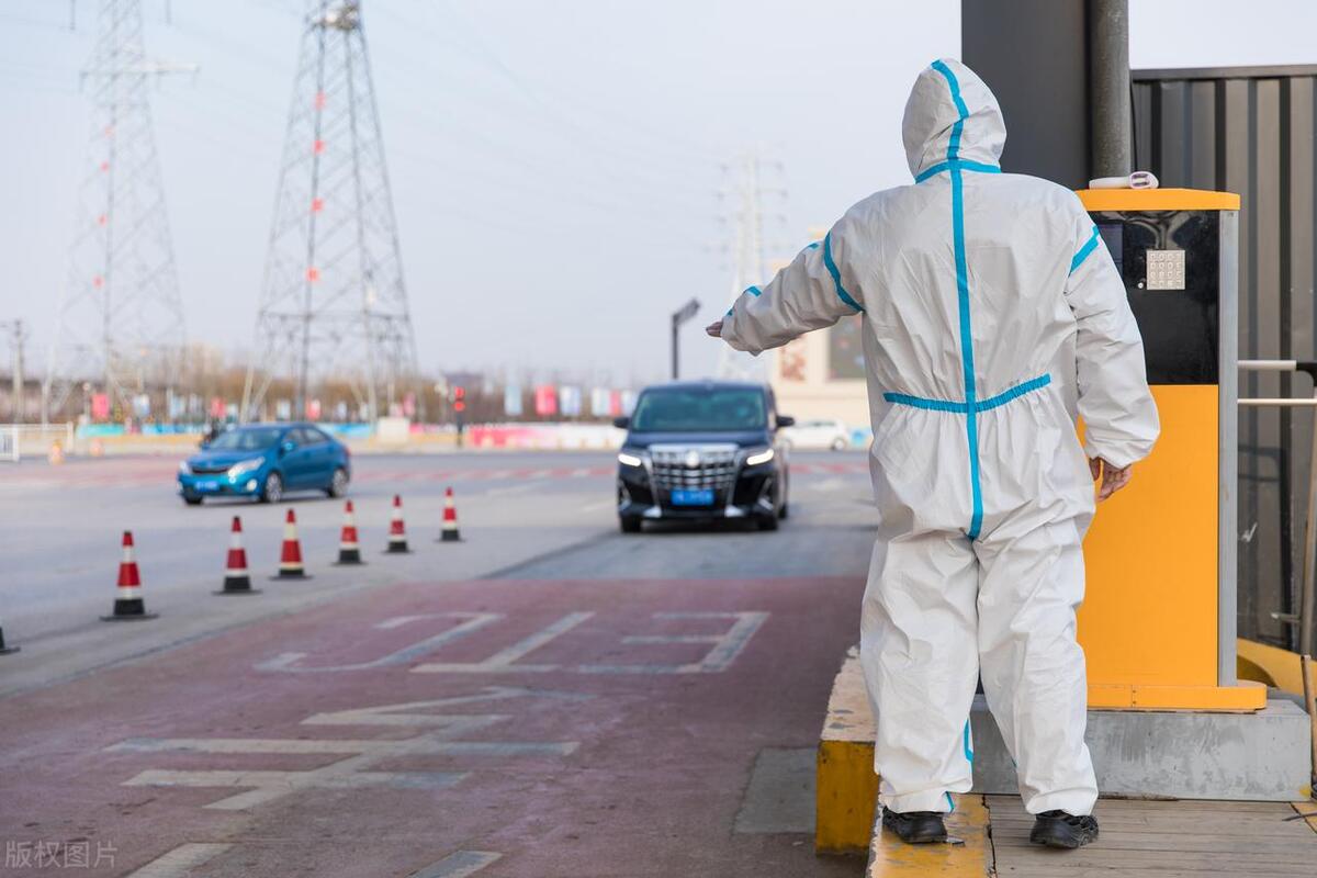 困扰五年的新冠到底去哪里了,刚爆发的新冠有多严重了