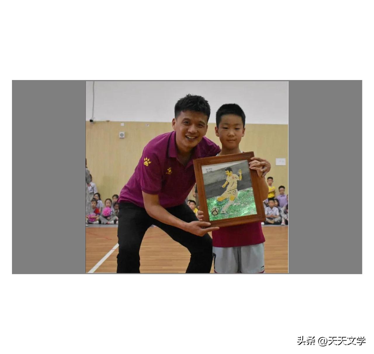 何杨和杨容的婚礼视频,何杨情侣名字