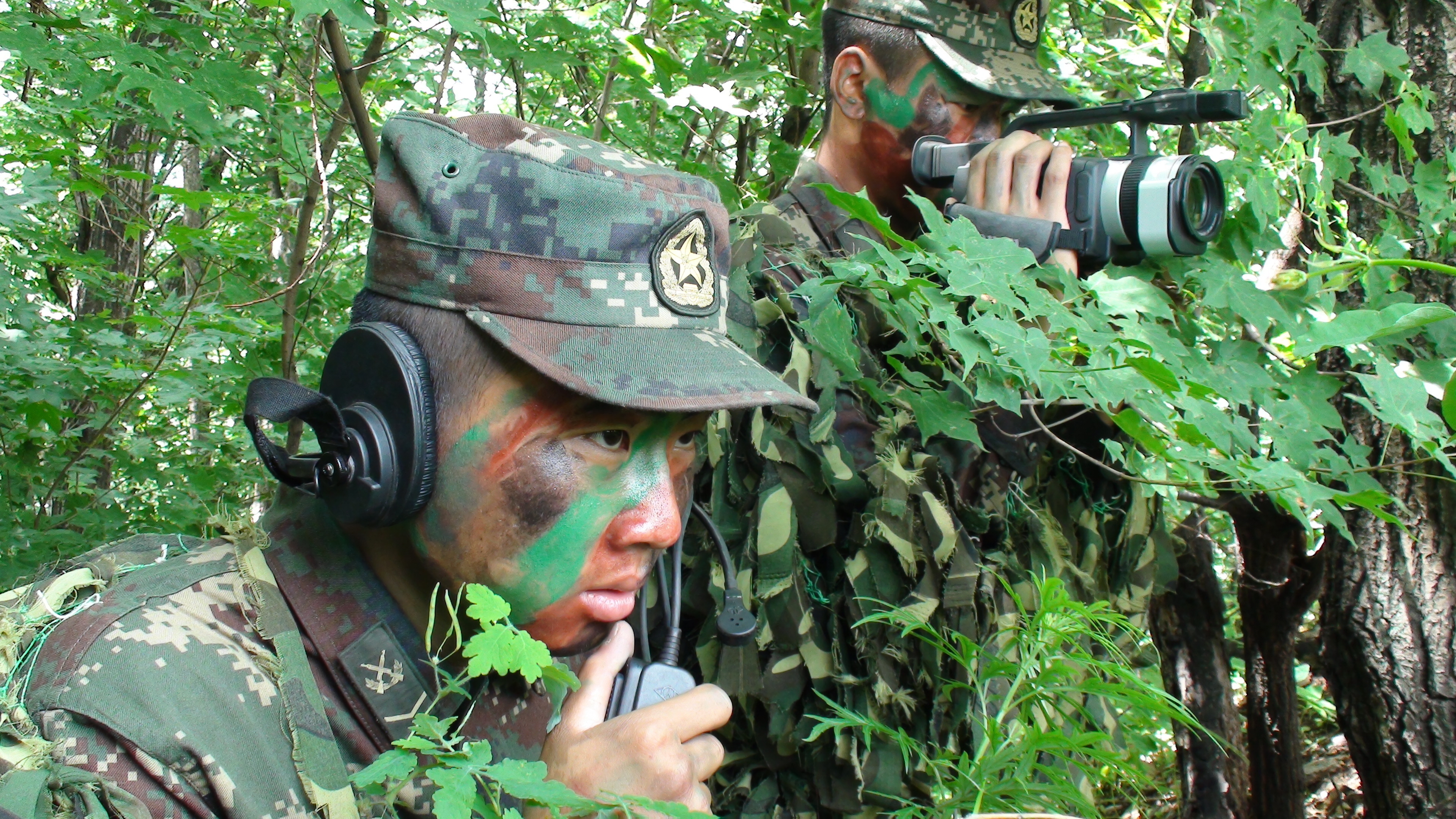 建军95周年陆军特种兵,庆祝解放军建军95周年记者采访