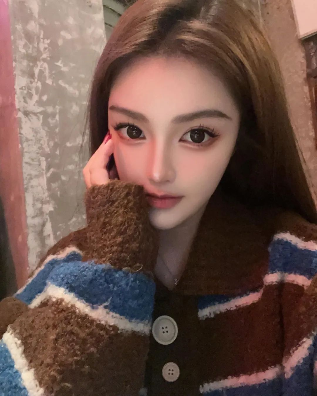 ins女神。如果不能一夜暴富，一夜抱你也好