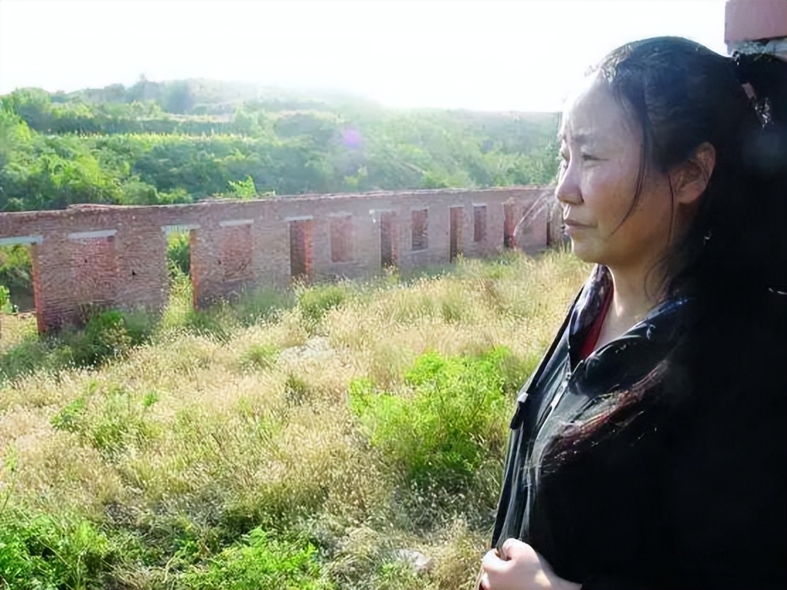 收养118个爱心妈妈为什么判刑,收养118个弃婴的妈妈被判刑