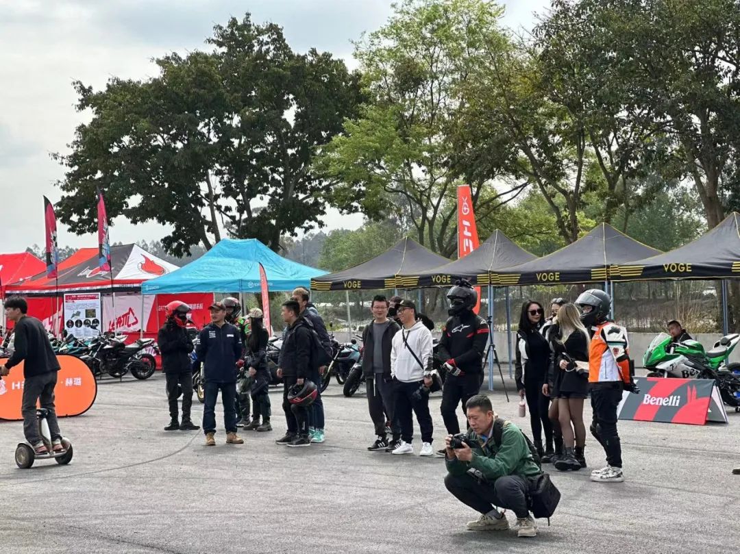 场地体验赫璐蛟龙系列运动休闲轮胎︱哎！不错哟