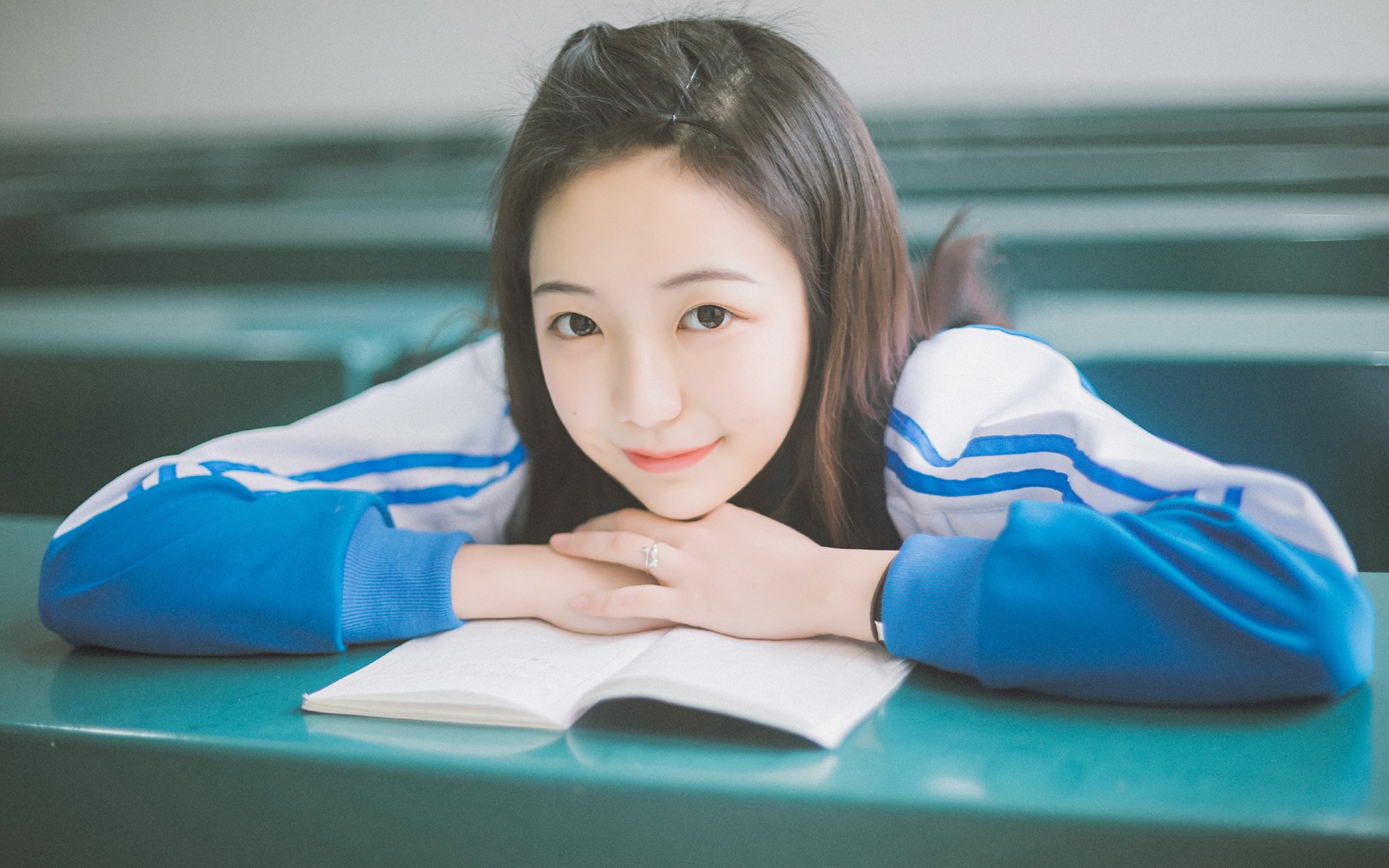 夸女孩子漂亮怎么高情商回答,夸女孩子漂亮的话怎么幽默回复