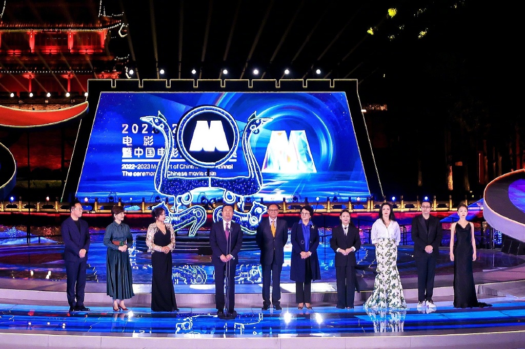 央视主持人组合同台,央视百位主持同台