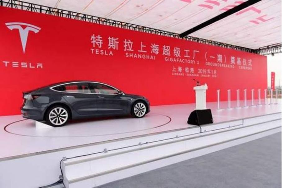 马斯克市值破千亿,马斯克10年间财富对比