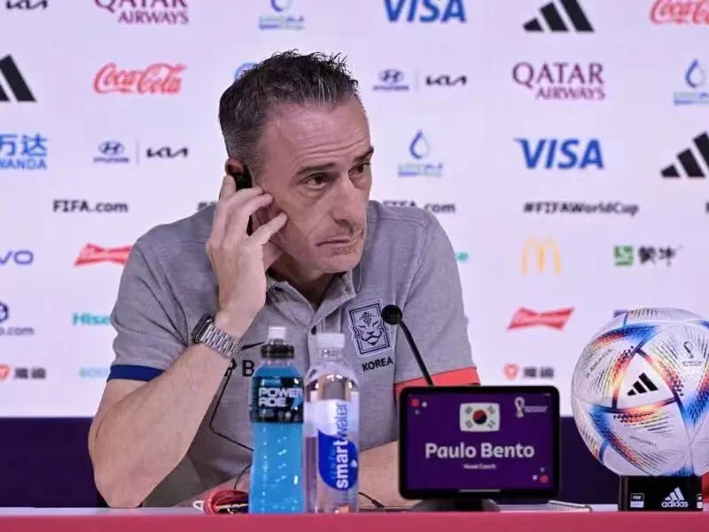 李霄鹏执教国足比赛,李霄鹏国足首发阵容