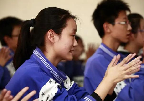 民办高中大受欢迎，捡漏不少“高水平”生源，背后原因引起重视