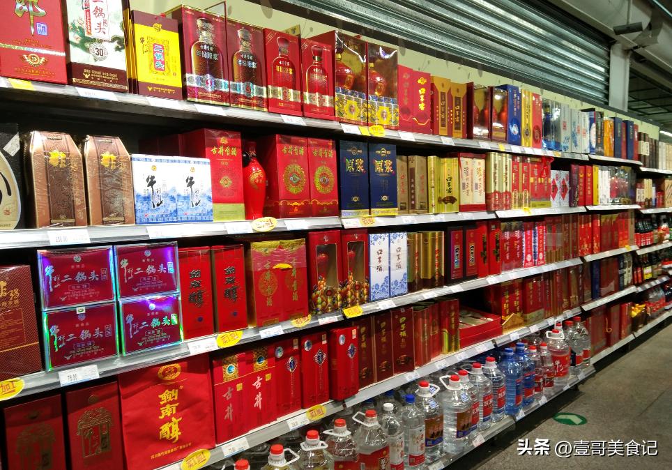 传承千年的黄酒为啥没人喝了,黄酒比白酒好喝为什么不发展黄酒