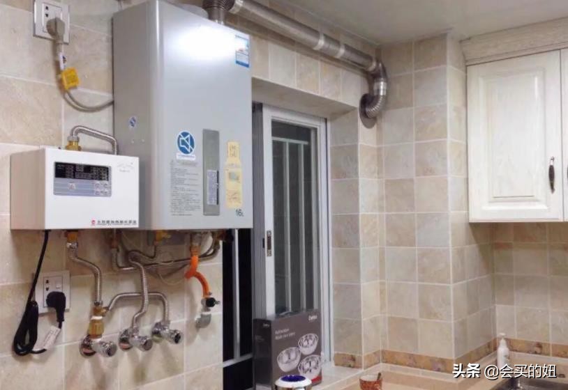 热水器装燃气的好还是电热水器好,燃气热水器和电热水器的区别视频