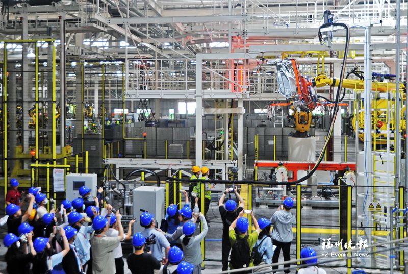 看福州“汽”势如虹“链”接世界