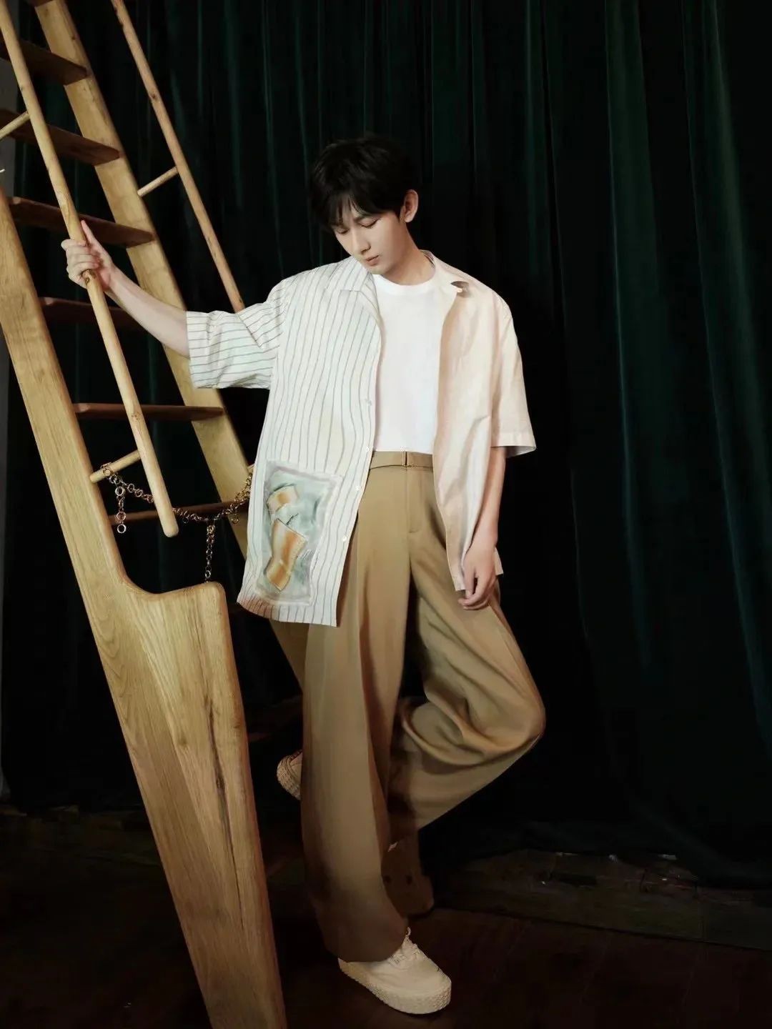 能把卡其色裤穿好的男人，都是穿搭小天才，太受欢迎了！