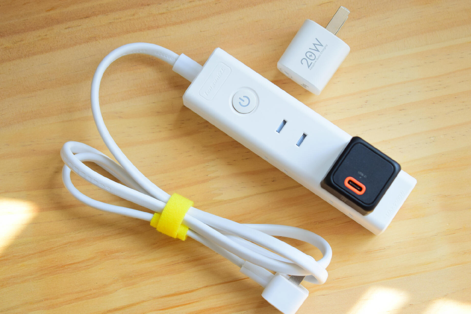 aigo16a插座,aigo电源插座