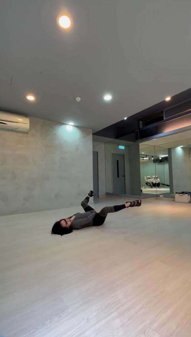 小s跳舞片段,小s跳舞惊呆全场