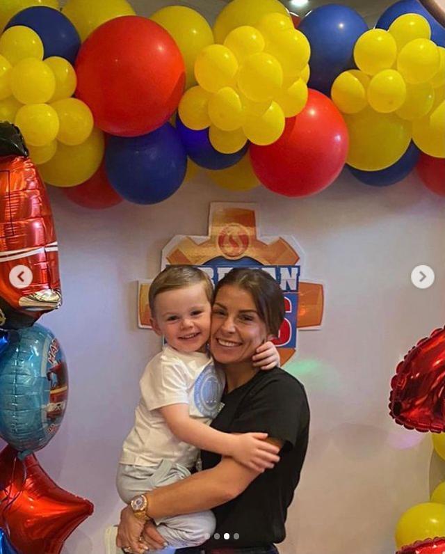 ins泄密,聊聊活色生香球星太太团恩怨情仇…