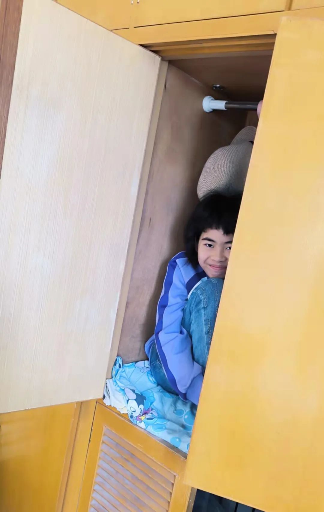 网课第一天，老母亲忙到窒息，除了工作啥都干了