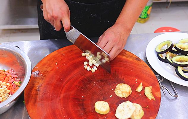 素烧圆茄子不过油的家常做法,茄子的10种做法肉末