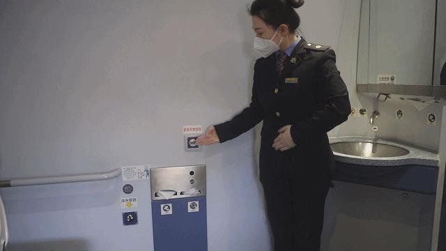 坐火车手机没电攻略,坐火车手机没电了应该去哪儿充