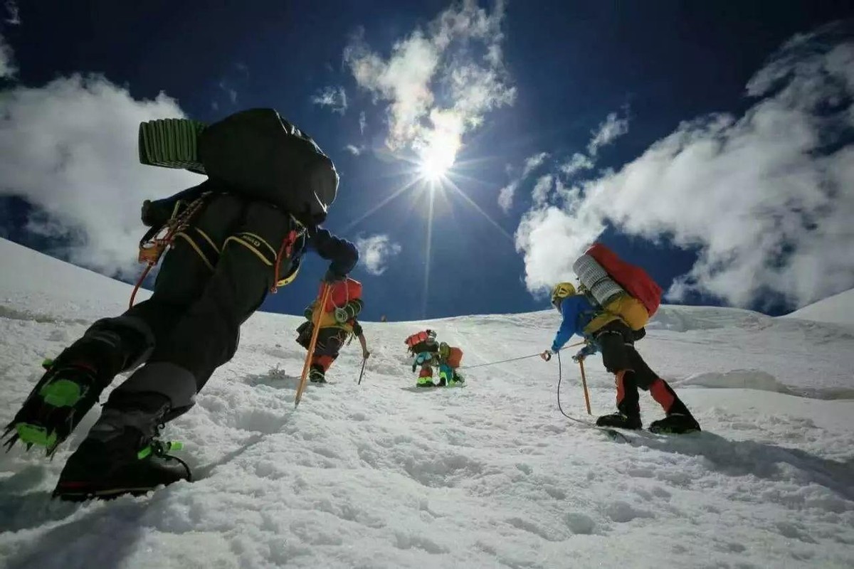 世界上最孤独的国家有多孤独？节假日商铺全关，却令无数人向往