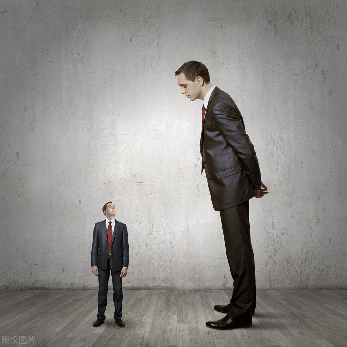 下属为什么会突然间反感上司,下属讨厌中层领导原因