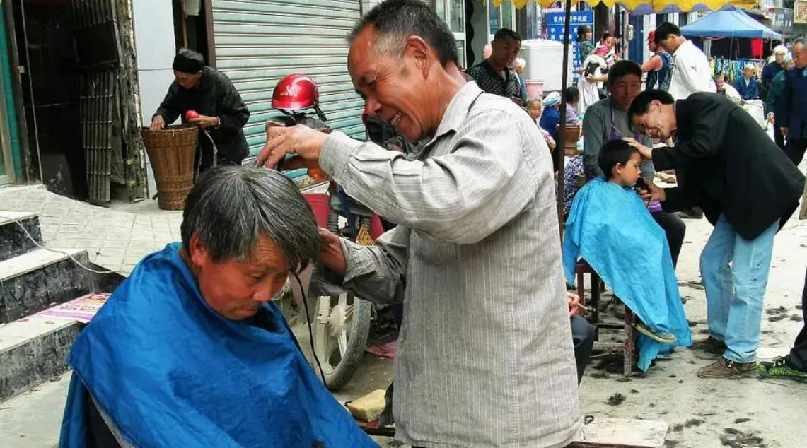 今年为什么理发店生意不好做,现在理发店为什么生意做不起来