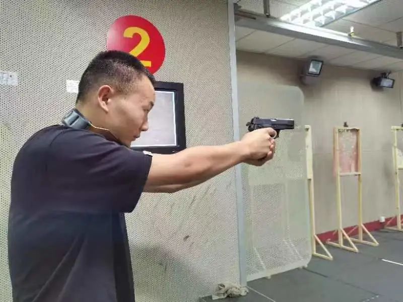 新警的成长故事,我要当警察