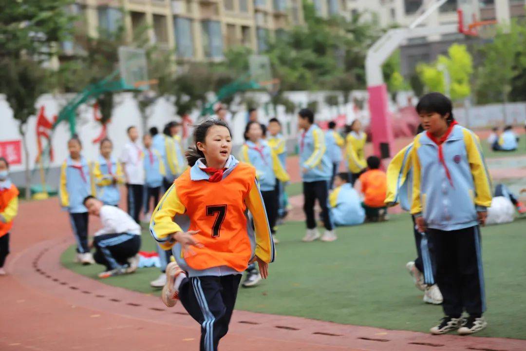 小学春季足球联赛开赛,濮阳市开德小学运动会