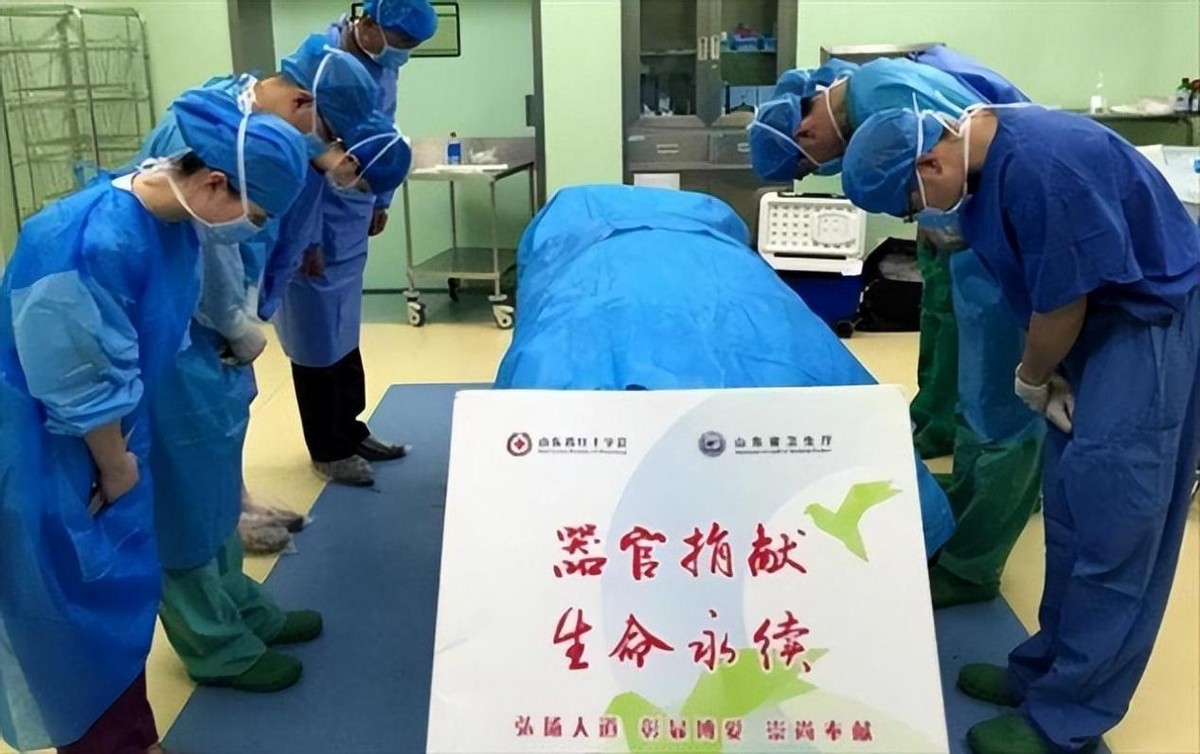 上海交大硕士突发白血病，自愿放弃治疗，临终前的两句话引人深思