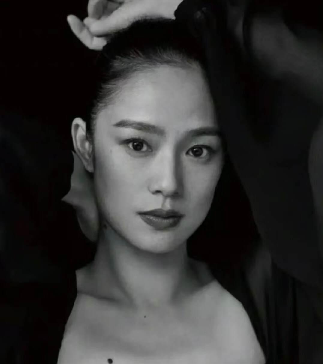 这是我见过最得体的中年女人,周韵穿搭风格