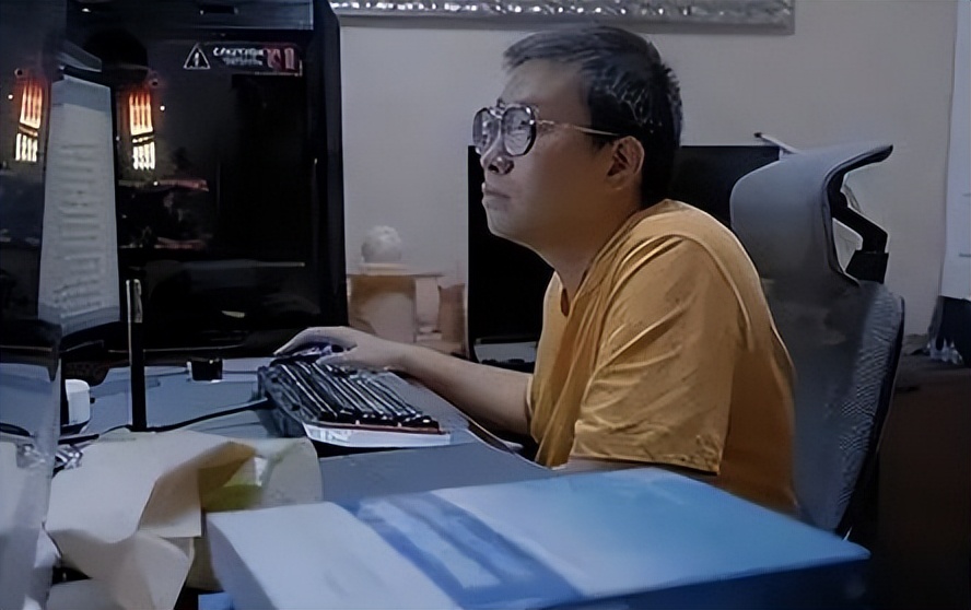 云南高中父亲研制药救儿子,父亲自学制药救治绝症儿子