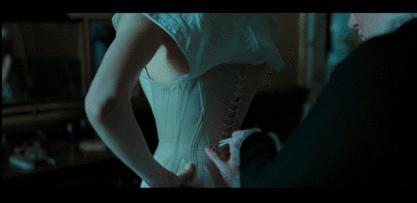 抱歉，该上热搜的是她，不是男足