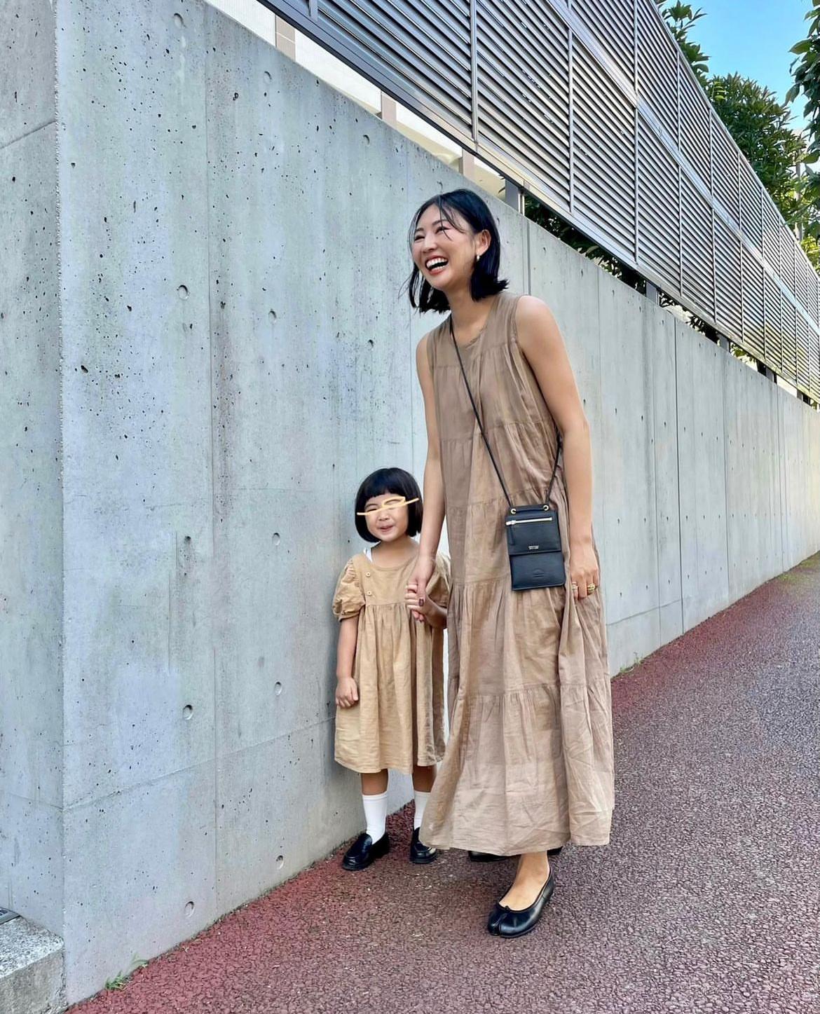 辣妈清爽的穿搭气质优雅美丽迷人,慵懒风妈妈装穿搭