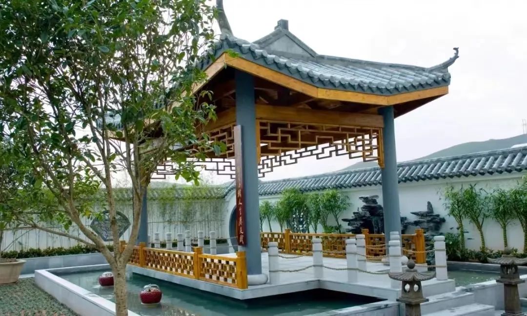 何日君再来店铺,何日君再来是哪个时代的歌