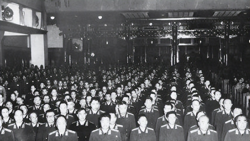 十大元帅的儿女都授了什么军衔？前三位元帅的亲属中也有人授衔？