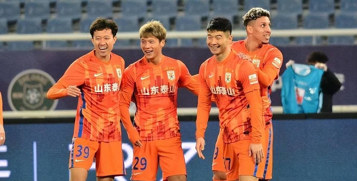 山东泰山国脚大爆发，再战新加坡四大将将首发，国青贡献一传一射