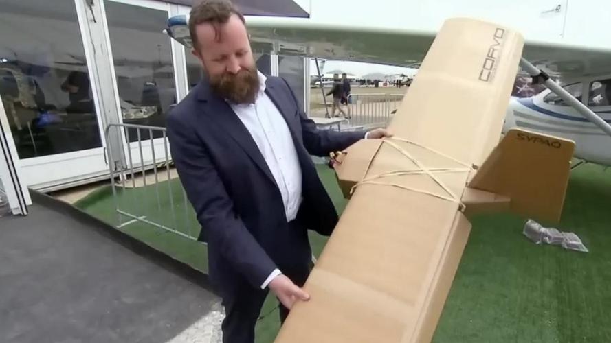 用“纸飞机”支援乌克兰？澳大利亚到底咋想的，纸板无人机靠谱吗