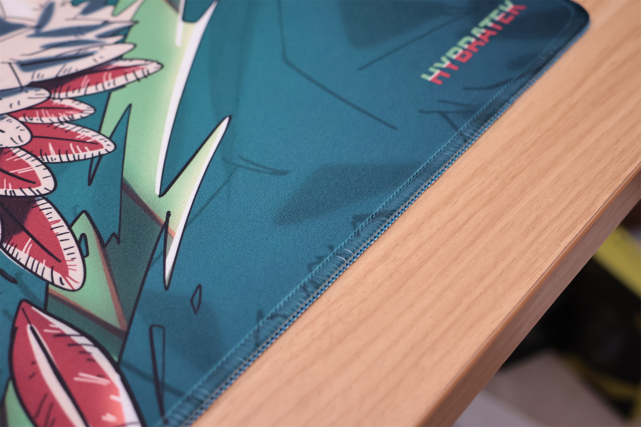 hybratek鼠标垫苍鹰,鼠标垫可以垫音箱吗