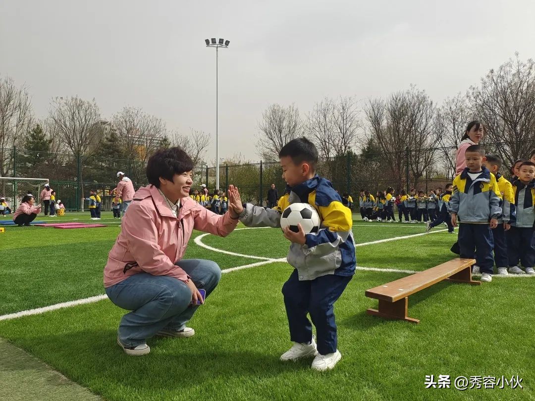 特色幼儿园嘉年华足球联赛,幼儿园足球嘉年华精彩瞬间