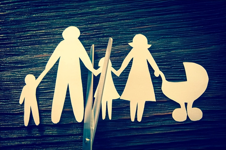 中国人的家庭关系，为什么越来越畸形，越来越扭曲？