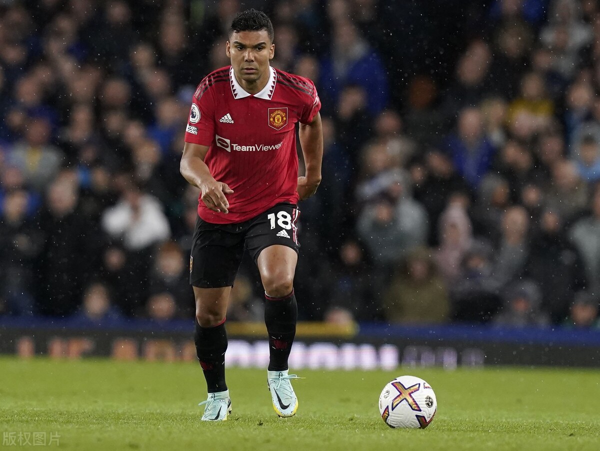 盘点当今足坛五大防守型中场,卡塞米罗力压基米希,坎特名列第四