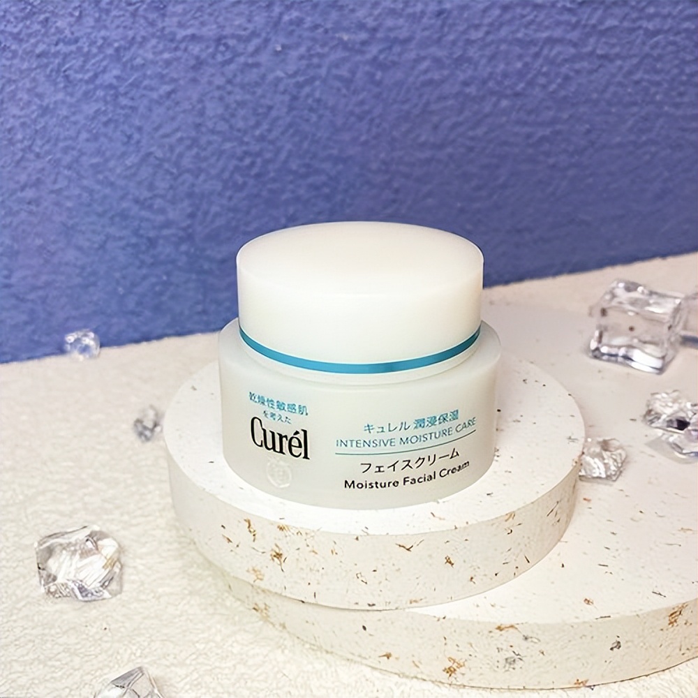 深层补水持久面霜,深层保湿效果最好的面霜