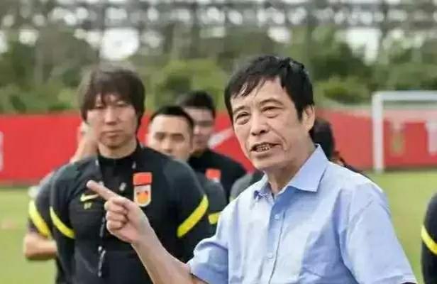 记者谈中超最新情况,媒体谈中超各队外援引进工作