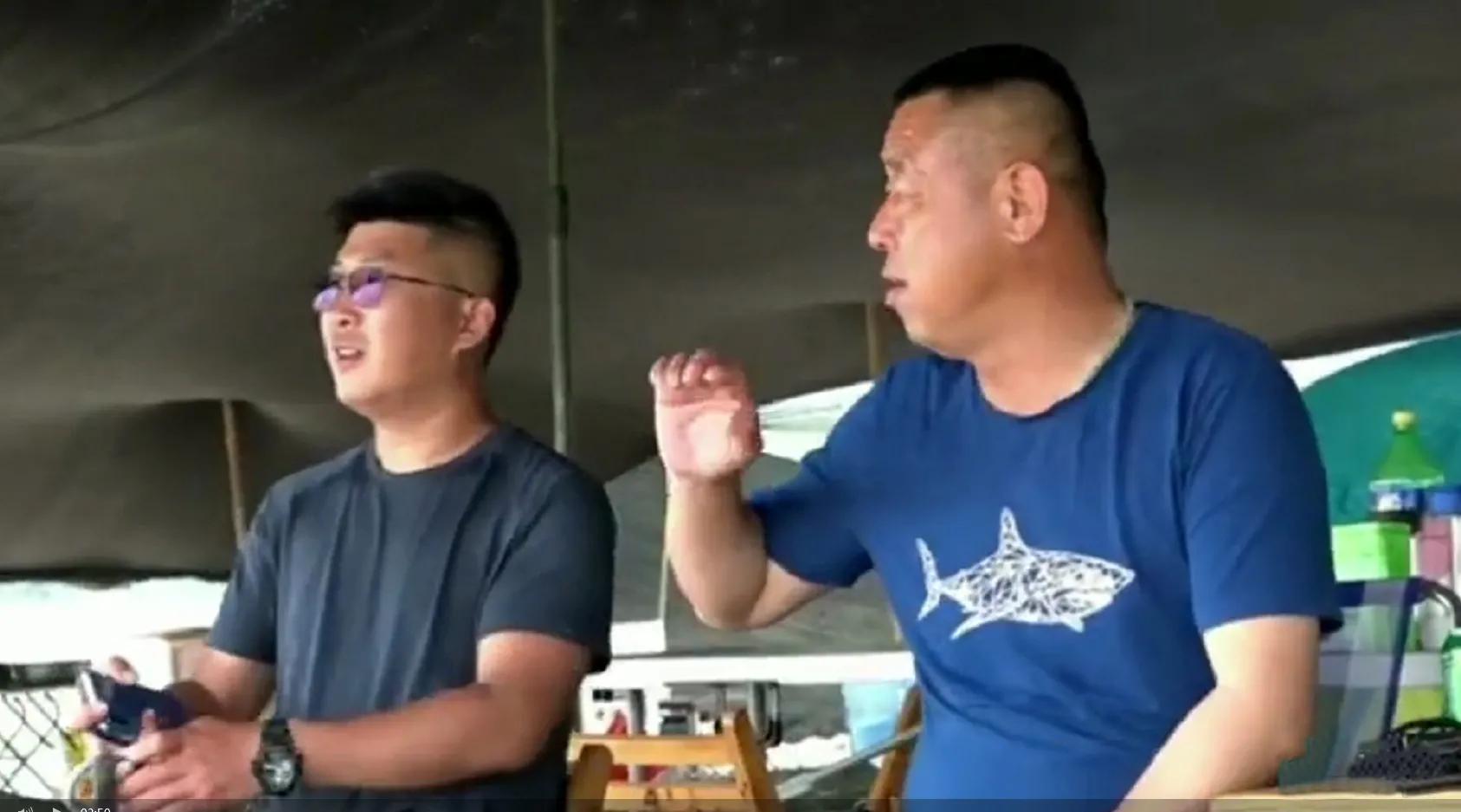 钓界丑闻，李大毛和爱徒“直播对骂”，扯出张姨是炒作吗？