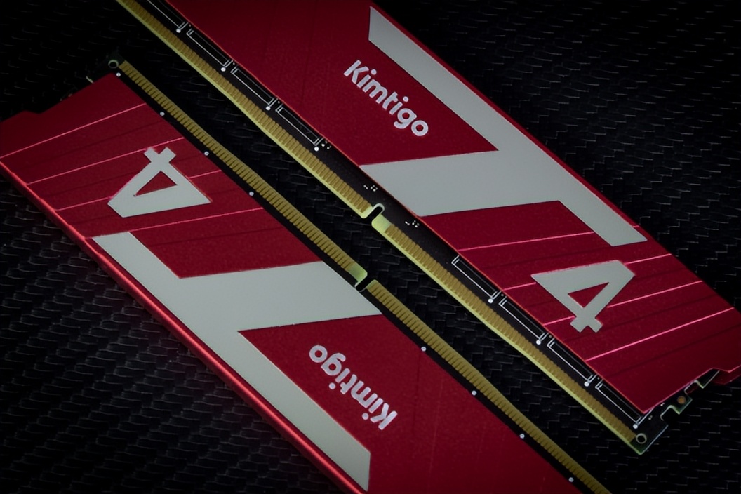 炫酷机甲造型，释放无限潜能，金泰克速虎T4DDR5-6400内存评测