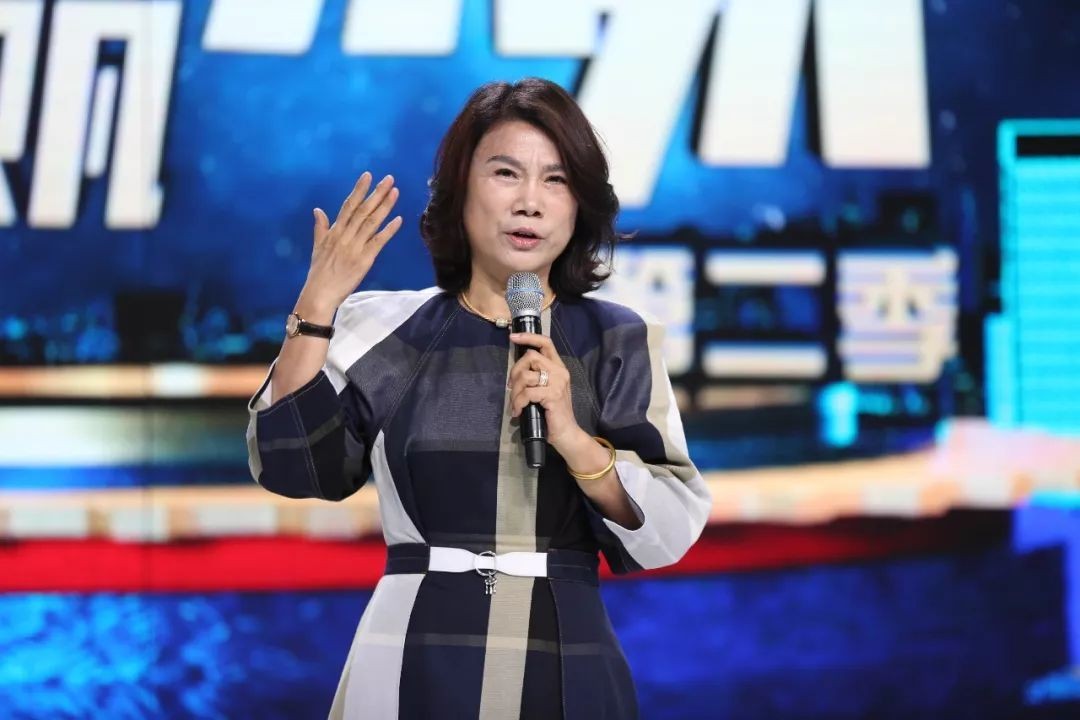 董明珠多少岁丧夫,董明珠30岁丧夫