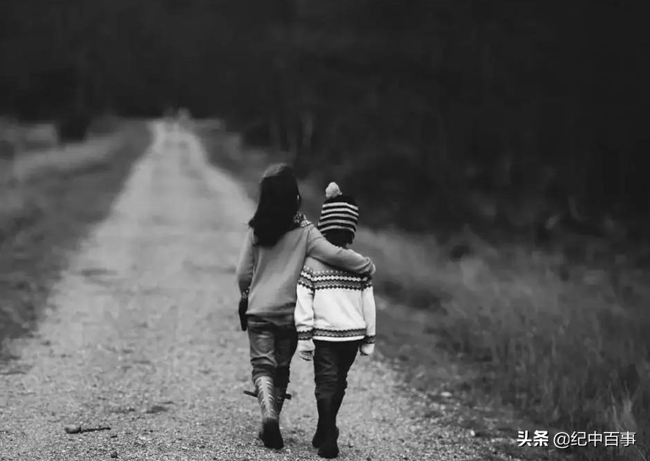 男子提着断腿去医院,上海男子抢救室内放弃治疗