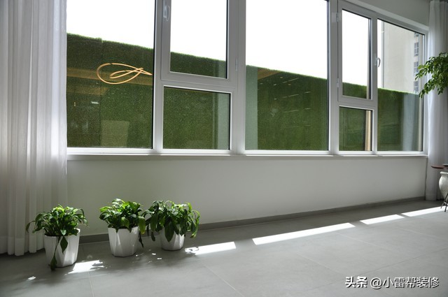 冬天窗户上怎么处理不漏风,断桥铝窗户关严了还是漏风