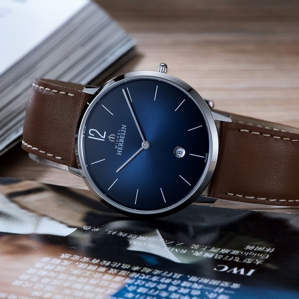 石英表进水怎么处理,石英表进水了怎么处理