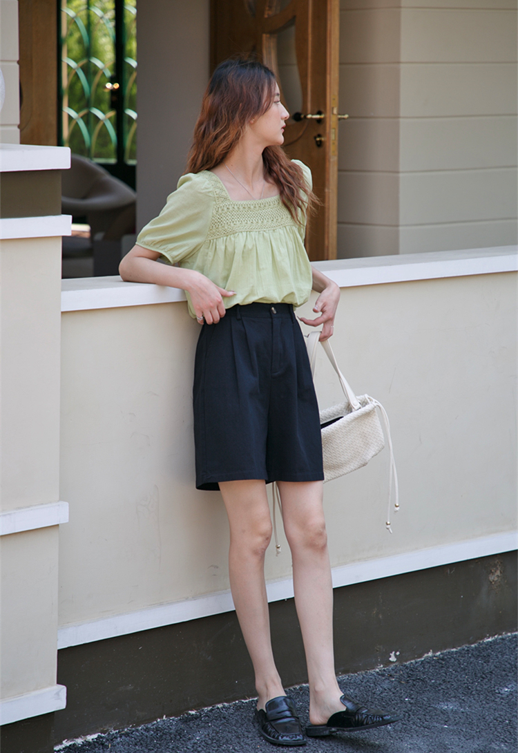 小个子休闲穿搭平底鞋,配短裤的平底鞋女黑色